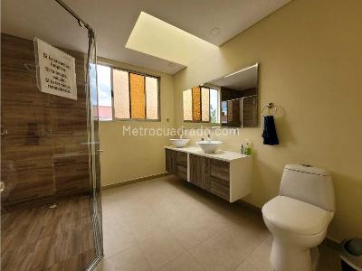 Casa de 4 alcobas en venta en Santa Lucia, Chía, 540 m² · foto 11 de 16