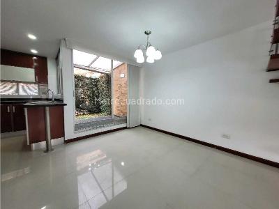 Casa de 3 alcobas en venta en Pinares De Chia, Chía, 177 m² · foto 4 de 17