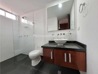 Casa de 3 alcobas en venta en Pinares De Chia, Chía, 177 m² · foto 10 de 17