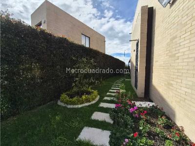 Casa de 3 alcobas en venta en Samaria, Chía, 158 m² · foto 18 de 19
