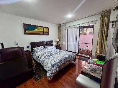 Apartamento de 3 alcobas en venta en Chico Navarra, Bogotá, 236 m² · foto 12 de 20