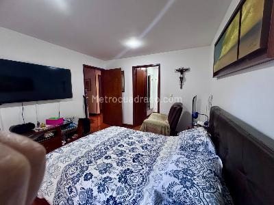 Apartamento de 3 alcobas en venta en Chico Navarra, Bogotá, 236 m² · foto 13 de 20