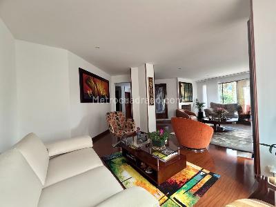 Apartamento de 3 alcobas en venta en Chico Navarra, Bogotá, 236 m² · foto 4 de 20