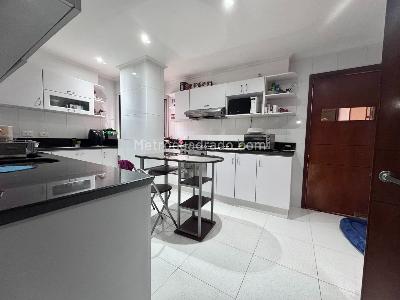 Apartamento de 3 alcobas en venta en Chico Navarra, Bogotá, 236 m² · foto 7 de 20