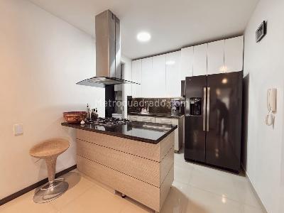 Apartamento de 3 alcobas en venta en Cristales, Cali, 115 m² · foto 3 de 17