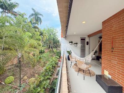 Apartamento de 3 alcobas en venta en Cristales, Cali, 115 m² · foto 2 de 17