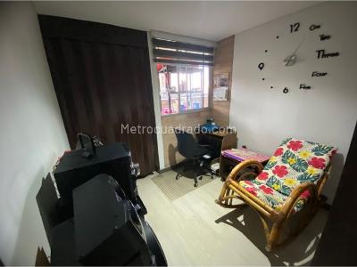 Apartamento de 3 alcobas en venta en Aves Marias, Sabaneta, 105 m² · foto 7 de 12