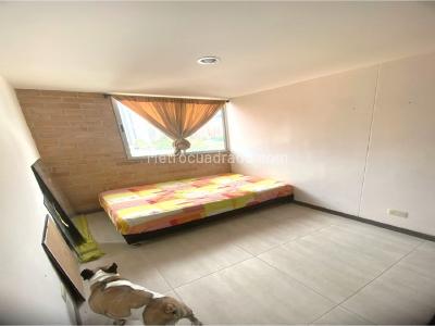 Apartamento de 3 alcobas en venta en Aves Marias, Sabaneta, 79 m² · foto 10 de 14
