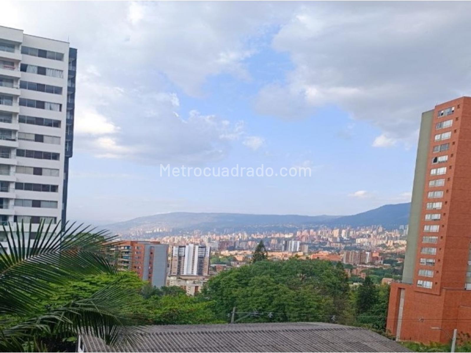 Venta de Apartamento en La cuenca Envigado 16974M4896079