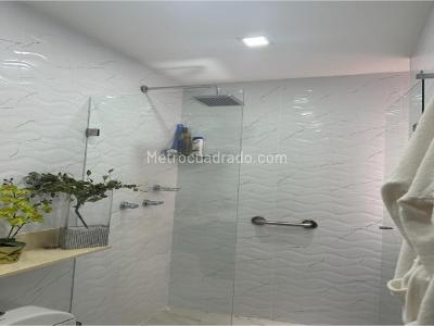 Apartamento de 2 alcobas en venta en San Jose, Sabaneta, 76 m² · foto 7 de 10