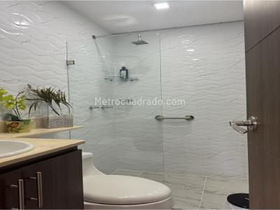 Apartamento de 2 alcobas en venta en San Jose, Sabaneta, 76 m² · foto 8 de 10