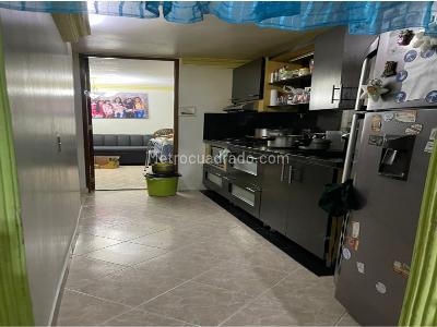 Casa de 5 alcobas en venta en La Florida, Bello, 110 m² · foto 3 de 11