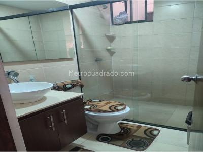 Apartamento de 3 alcobas en venta en Suramerica, Itagüí, 81 m² · foto 11 de 16