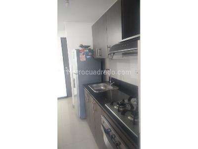 Apartamento de 3 alcobas en venta en Niquia, Bello, 65 m² · foto 10 de 20