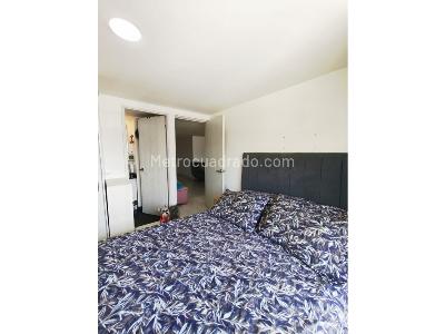 Apartamento de 2 alcobas en venta en Tres Esquinas, Sabaneta, 71 m² · foto 6 de 11