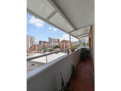 Apartamento de 2 alcobas en venta en Tres Esquinas, Sabaneta, 71 m² · foto 10 de 11