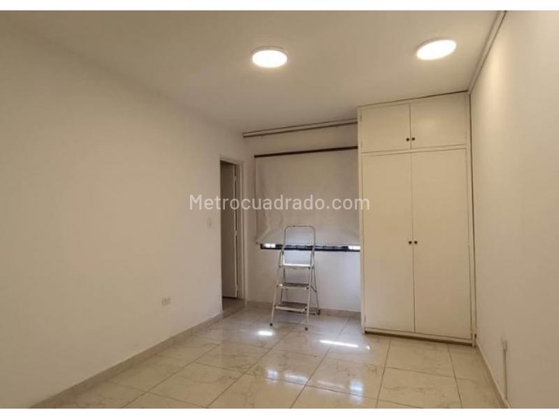 Casa Amplia de 5 Alcobas en Florida Nueva