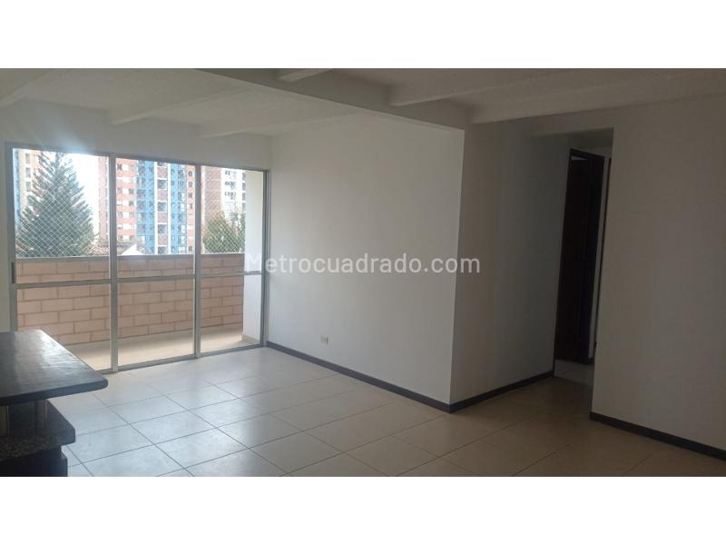 Cozy 3BR Apartment in Calasanz