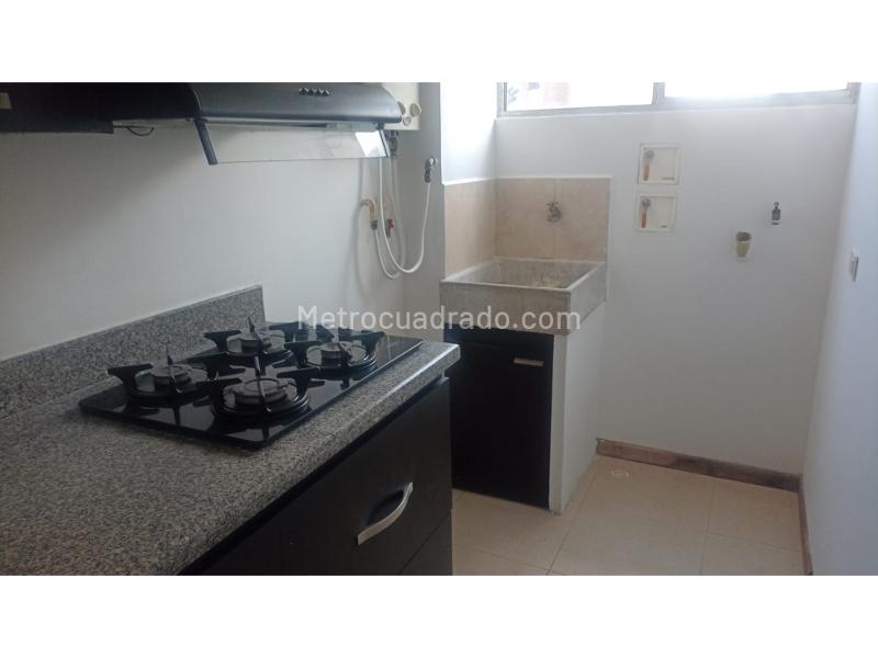 Apartamento Cómodo de 3 Alcobas en Calasanz Parte Alta - 9