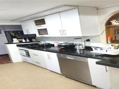 Casa de 5 alcobas en venta en El Dorado, Envigado, 250 m² · foto 2 de 20