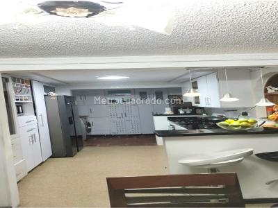 Casa de 5 alcobas en venta en El Dorado, Envigado, 250 m² · foto 5 de 20