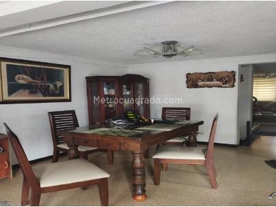 Casa de 5 alcobas en venta en El Dorado, Envigado, 250 m² · foto 16 de 20