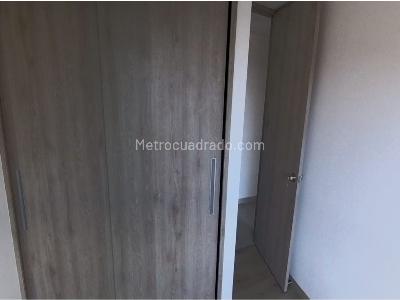 Apartamento de 3 alcobas en venta en Las Lomitas, Sabaneta, 76 m² · foto 10 de 16