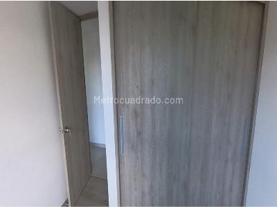 Apartamento de 3 alcobas en venta en Las Lomitas, Sabaneta, 76 m² · foto 14 de 16