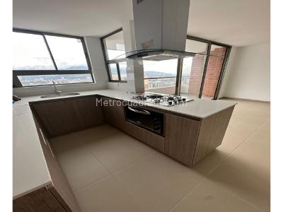 Apartamento de 3 alcobas en venta en Las Lomitas, Sabaneta, 85 m² · foto 2 de 11