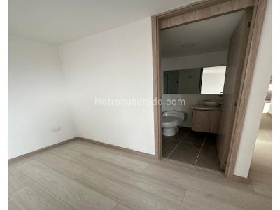 Apartamento de 3 alcobas en venta en Las Lomitas, Sabaneta, 85 m² · foto 6 de 11