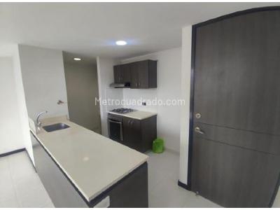 Apartamento de 2 alcobas en venta en San Jose, Sabaneta, 87 m² · foto 2 de 13