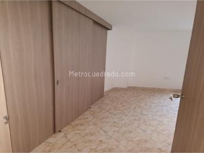 Apartamento de 3 alcobas en venta en Bello, Bello, 75 m² · foto 3 de 10