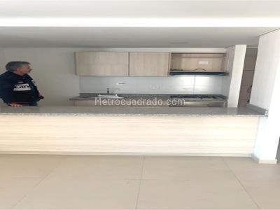 Apartamento de 2 alcobas en venta en Andalucia, Bello, 82 m² · foto 2 de 14