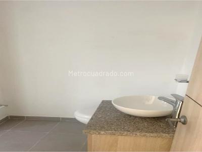 Apartamento de 2 alcobas en venta en Andalucia, Bello, 82 m² · foto 9 de 14