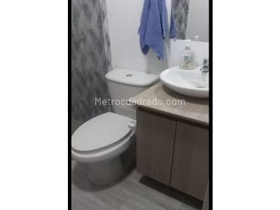 Apartamento de 4 alcobas en venta en Cabañas, Bello, 118 m² · foto 4 de 8