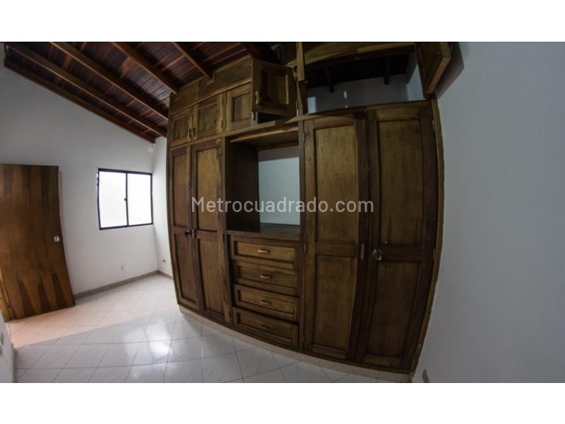 Apartamento Amplio de 2 Alcobas en Prado Centro - 8