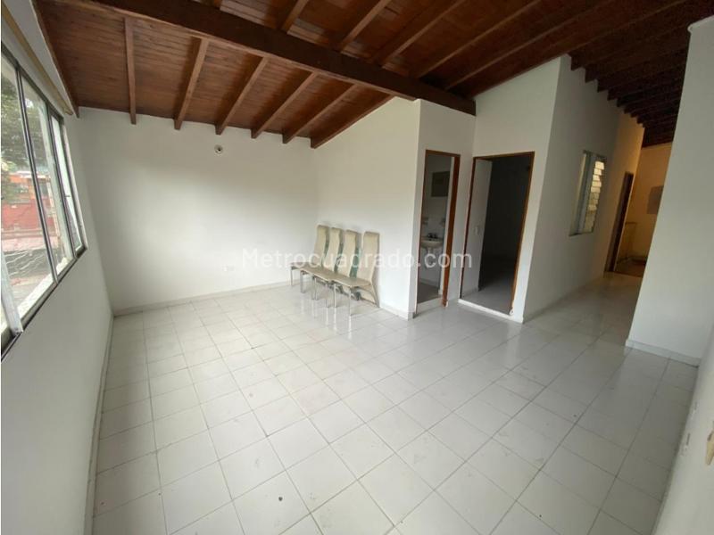 3BR Apartment in Santa Lucia