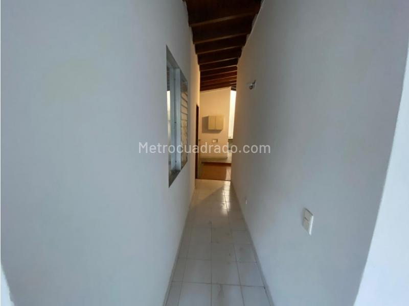 3BR Apartment in Santa Lucia - 9
