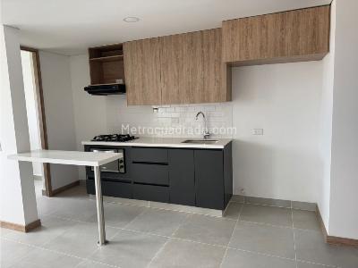 Apartamento en venta en Ditaires, Itagüí · foto 8 de 13