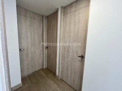 Apartamento de 3 alcobas en venta en Las Lomitas, Sabaneta, 104 m² · foto 12 de 20