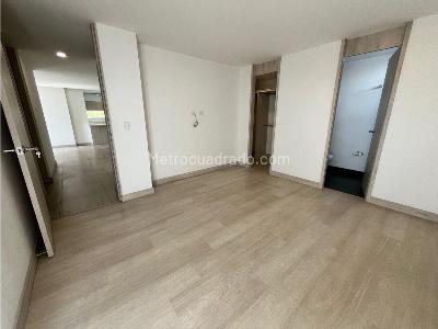Apartamento de 3 alcobas en venta en Las Lomitas, Sabaneta, 104 m² · foto 16 de 20