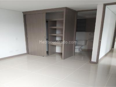 Apartamento de 3 alcobas en venta en Niquia, Bello, 61 m² · foto 4 de 12