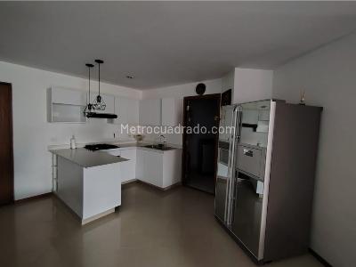 Apartamento de 3 alcobas en venta en Aves Marias, Sabaneta, 121 m² · foto 5 de 20