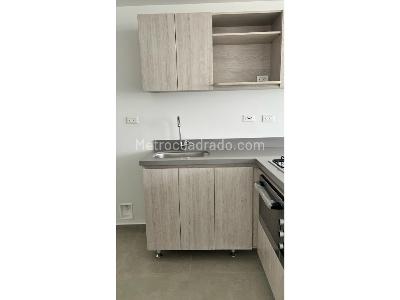 Apartamento de 2 alcobas en venta en Cabañas, Bello, 61 m² · foto 4 de 17