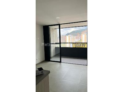 Apartamento de 2 alcobas en venta en Cabañas, Bello, 61 m² · foto 5 de 17