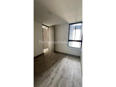 Apartamento de 2 alcobas en venta en Cabañas, Bello, 61 m² · foto 10 de 17