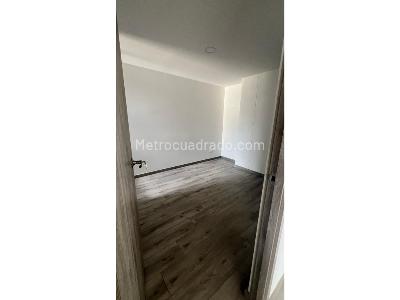 Apartamento de 2 alcobas en venta en Cabañas, Bello, 61 m² · foto 11 de 17