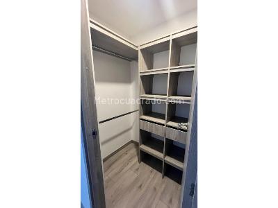 Apartamento de 2 alcobas en venta en Cabañas, Bello, 61 m² · foto 16 de 17