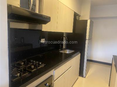 Apartamento de 3 alcobas en venta en Niquia, Bello, 60 m² · foto 4 de 18