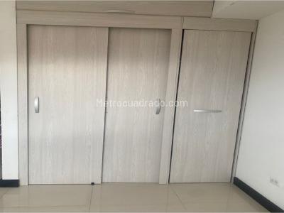 Apartamento de 3 alcobas en venta en Niquia, Bello, 60 m² · foto 6 de 18